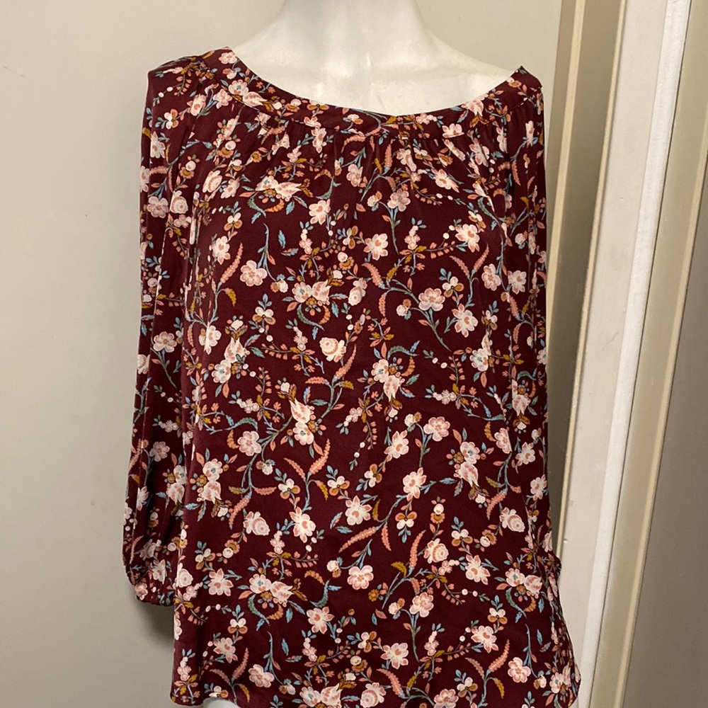 Laura Conrad floral top